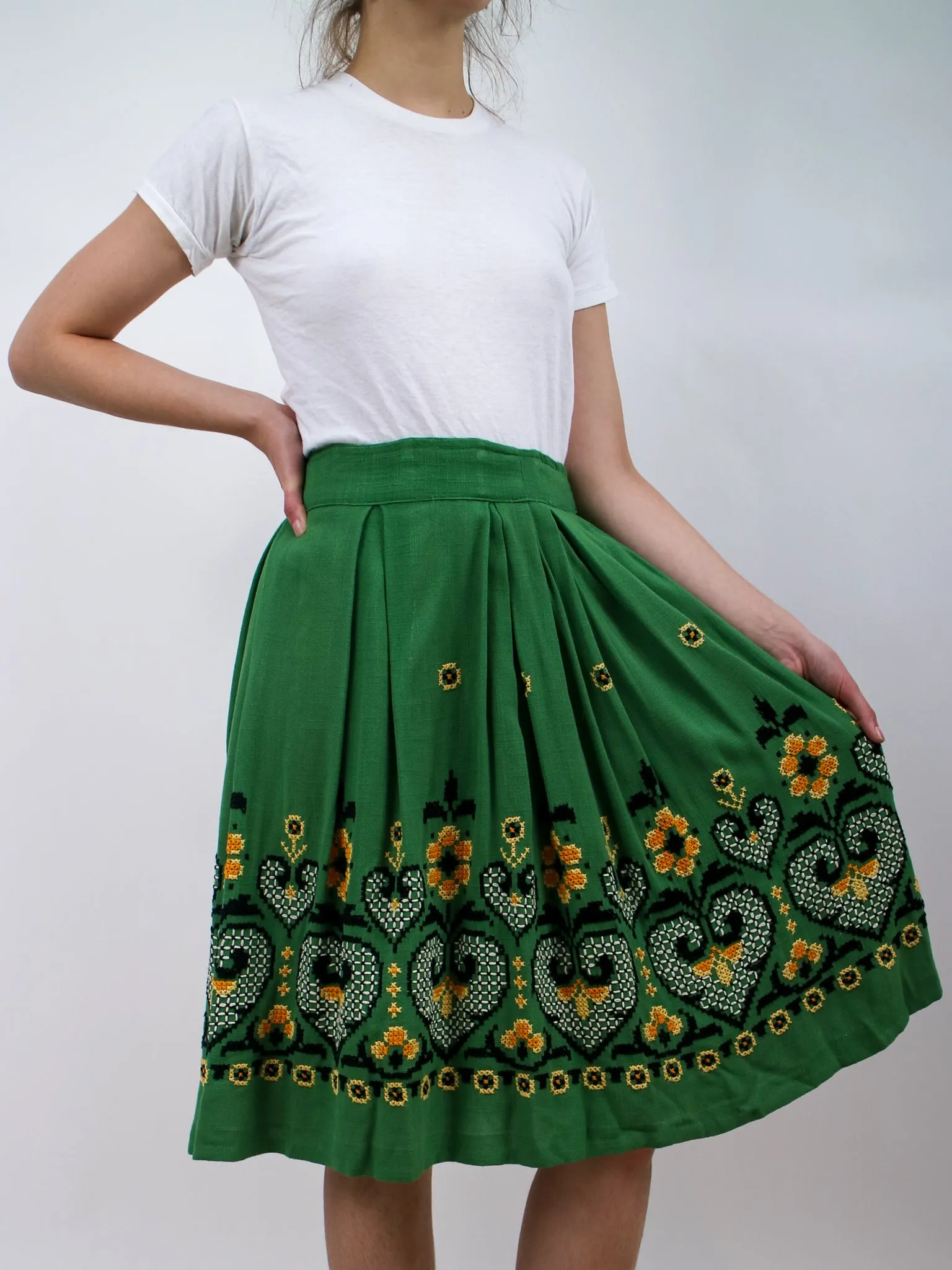 1950s Green and Yellow Floral Embroidered Fit and Flare Skirt