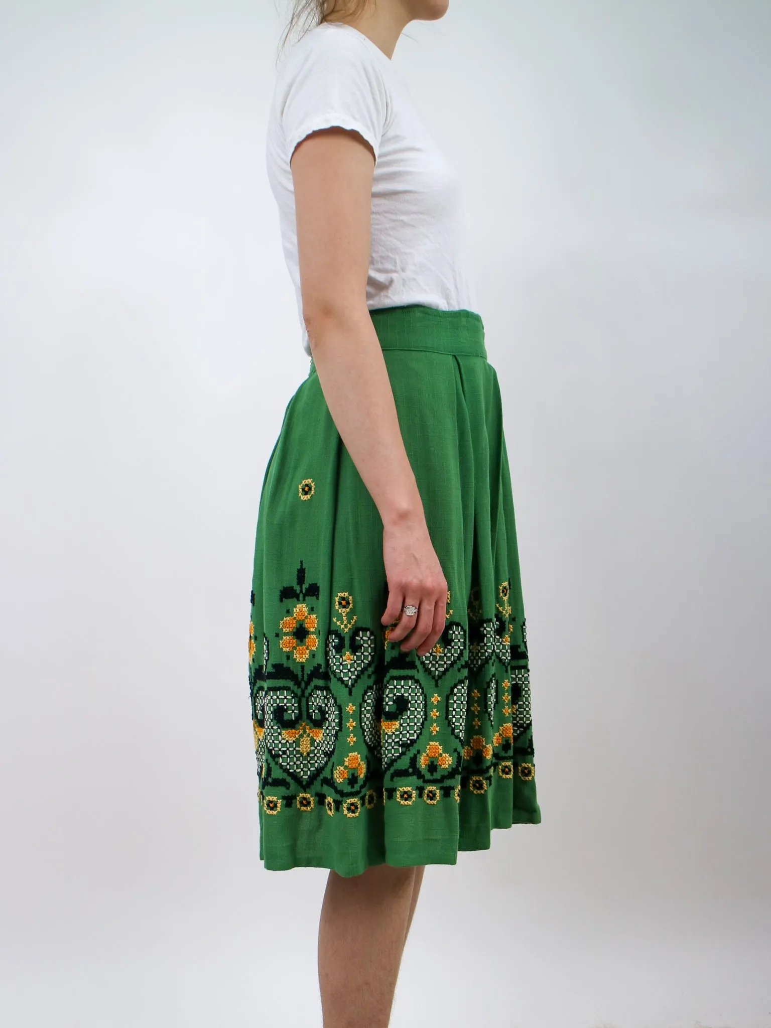 1950s Green and Yellow Floral Embroidered Fit and Flare Skirt