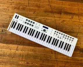 Arturia KeyLab 61 Essential - White