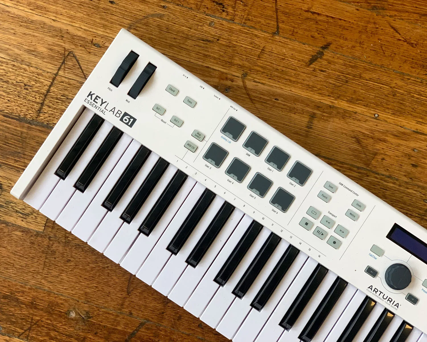 Arturia KeyLab 61 Essential - White