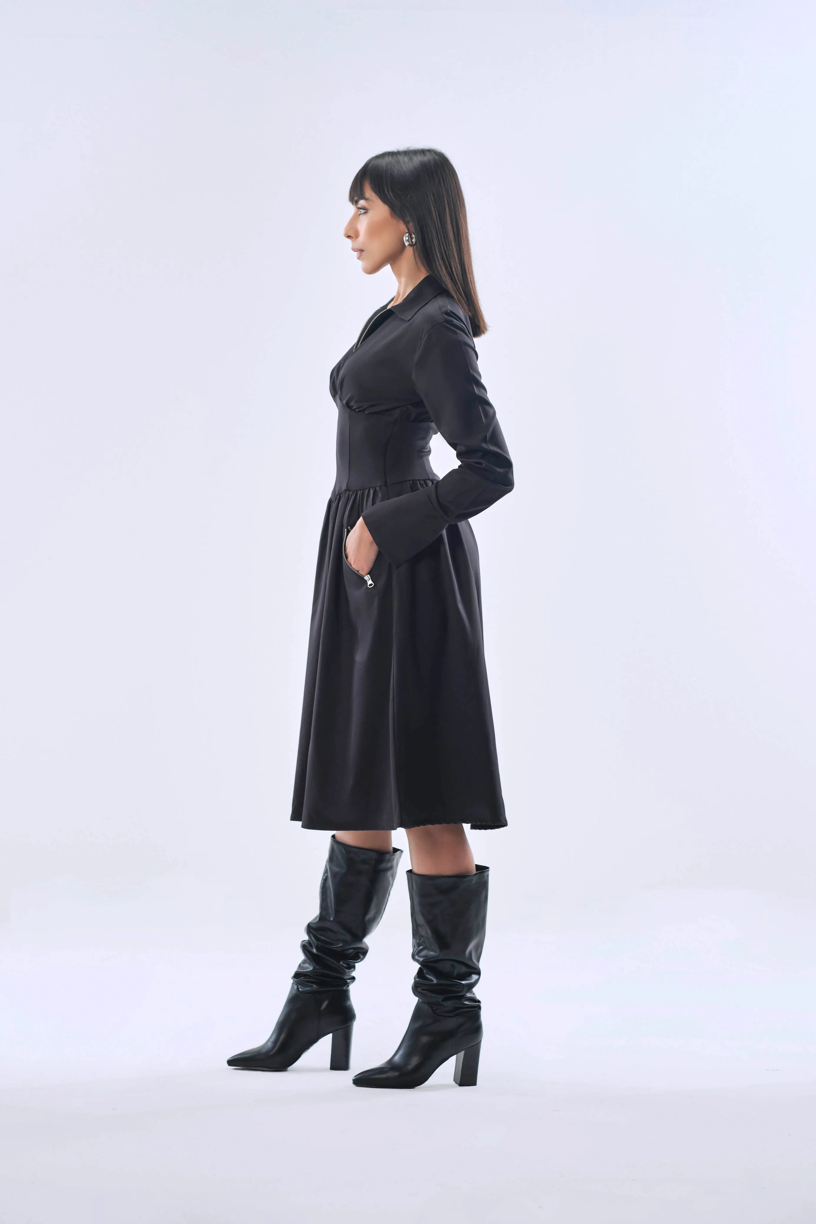 Black Hourglass Midi Dress- Qua