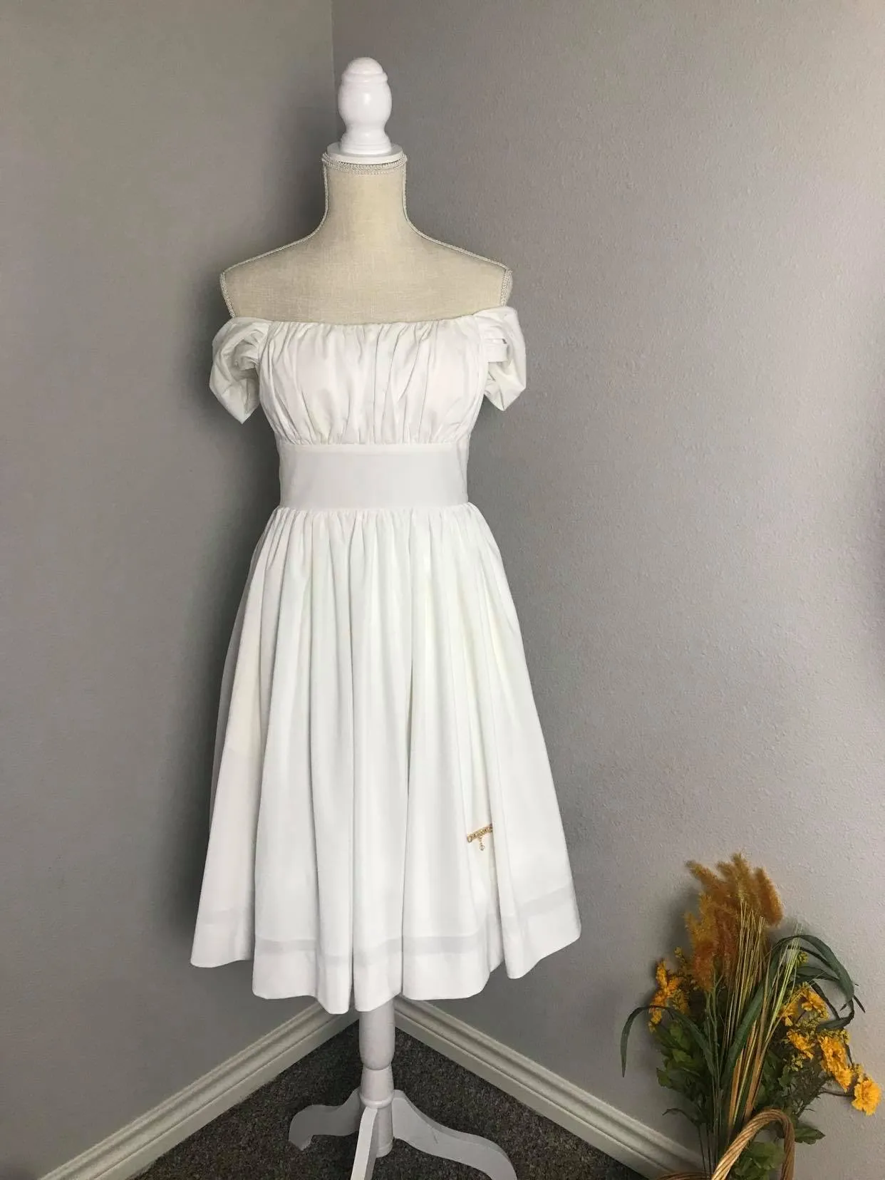 Caroline Dress in White cotton