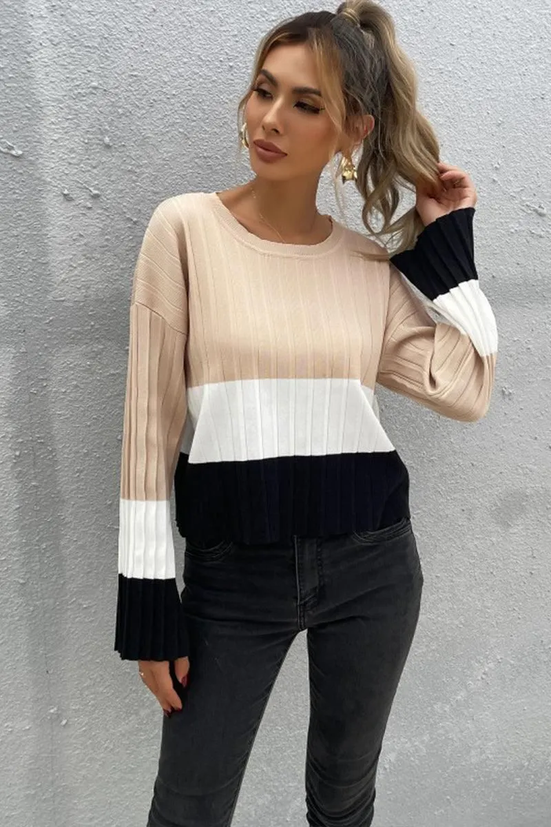 COLOR BLOCK O NECK LOOSE FIT CASUAL TOP