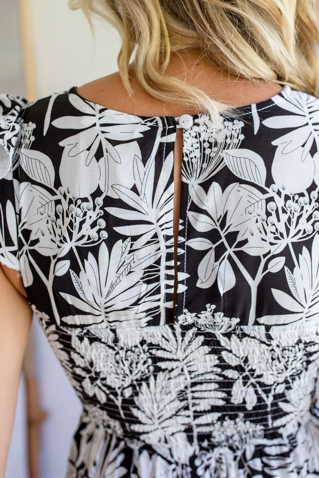 FINAL SALE | Summer Midi Dress Banks Print Black/White