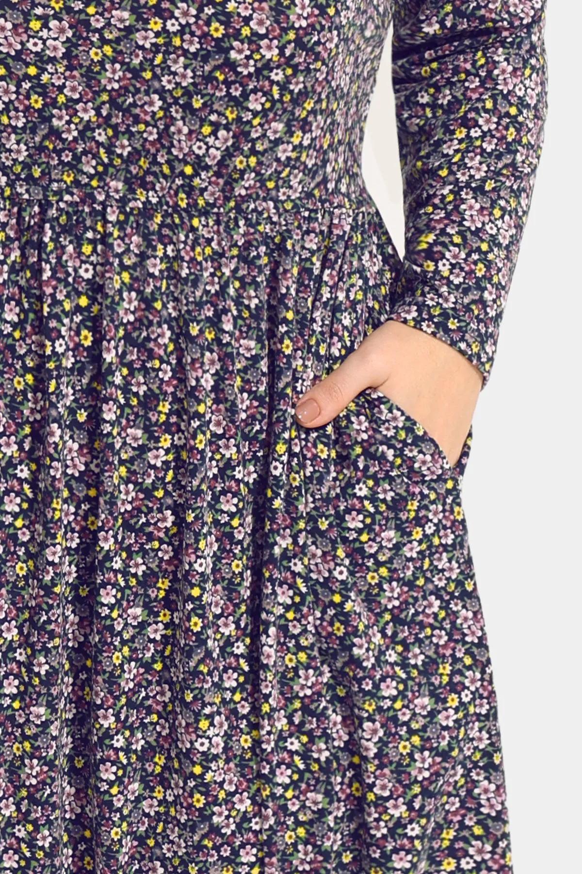 Floral Pockets Resort Pleated Midi Dress