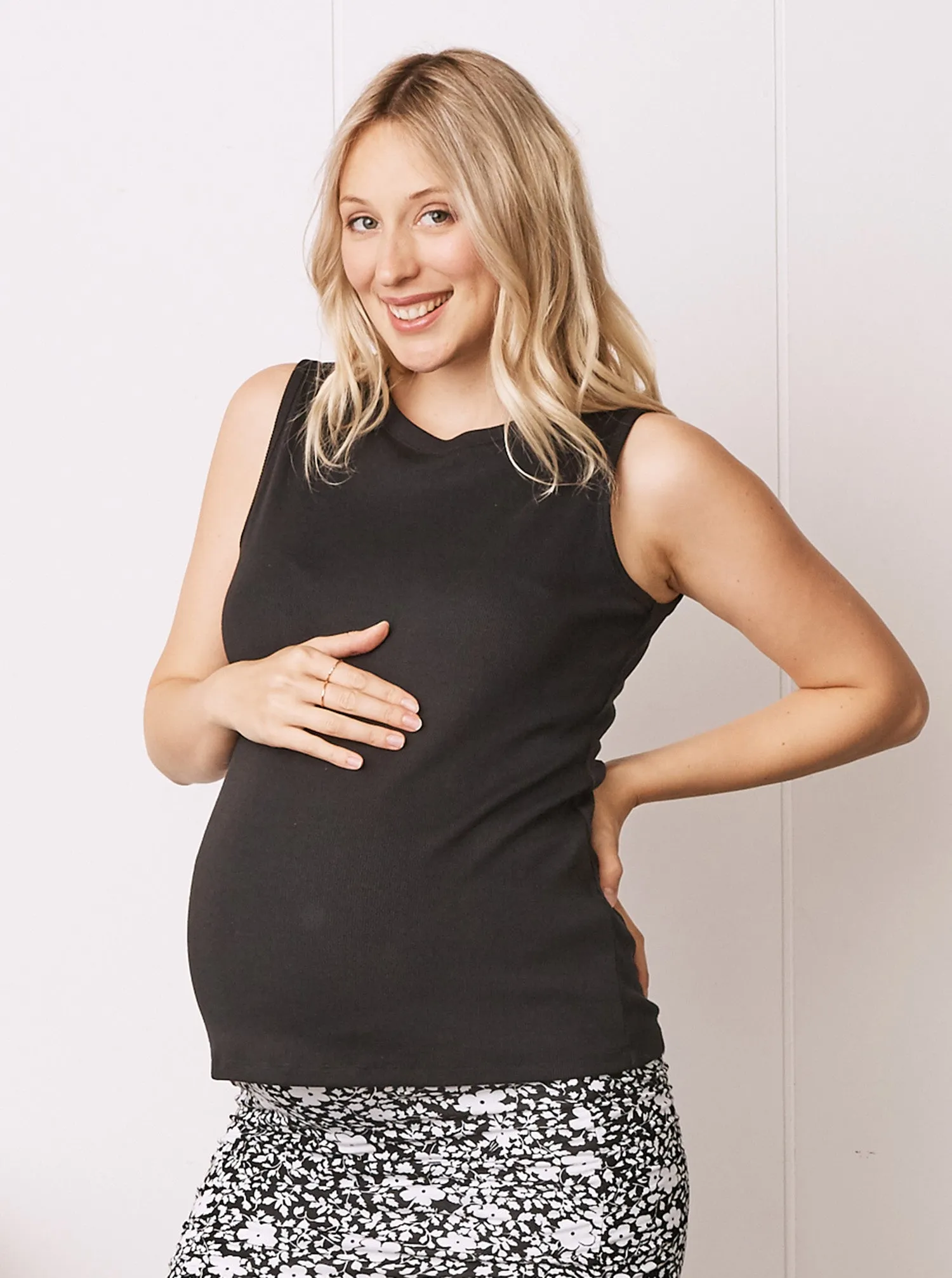 Maternity Ribbed Black Sleeveless Top