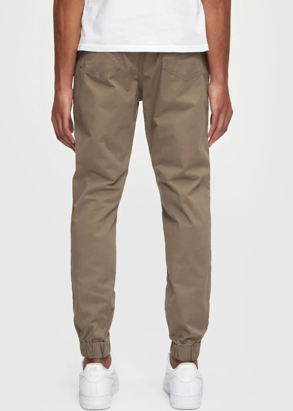 Midweight Chino Jogger in Taupe