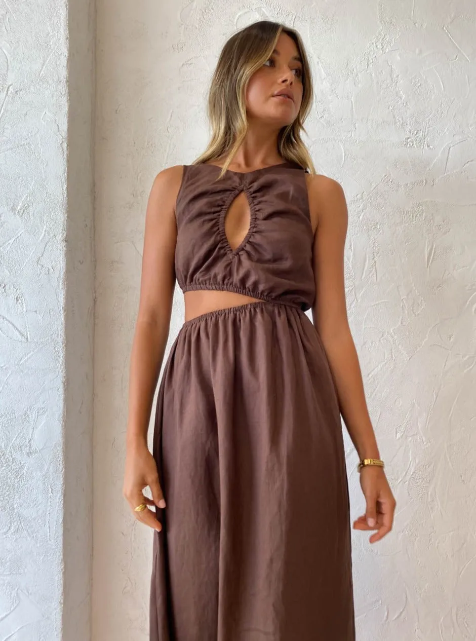 Sovere Mode Midi Dress in Chocolate