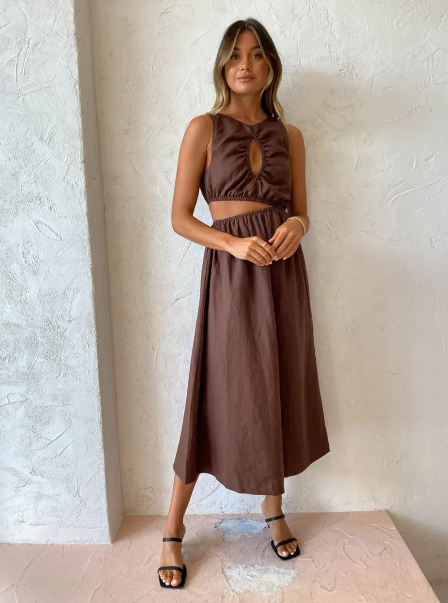 Sovere Mode Midi Dress in Chocolate