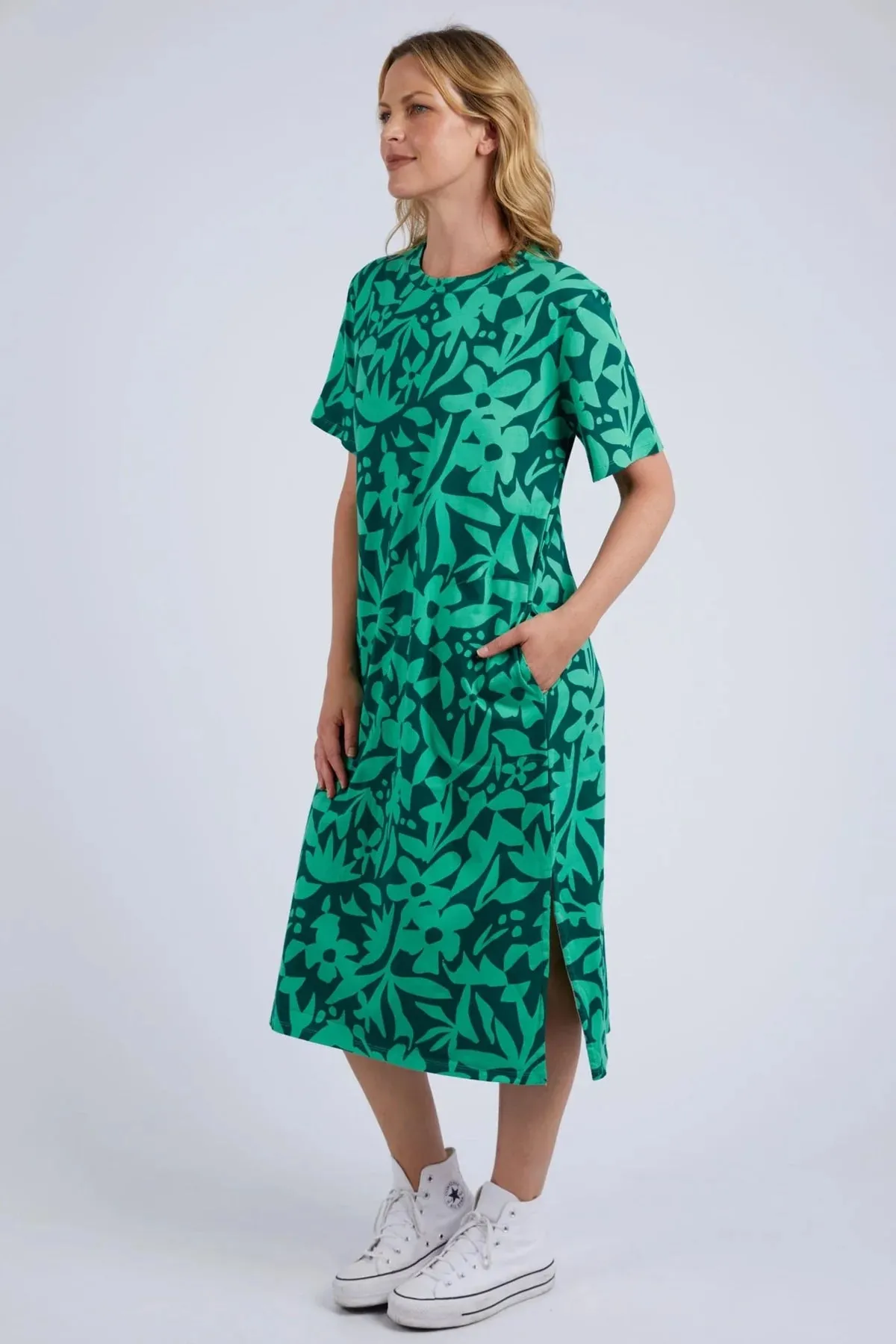 Stencil Foral Tee Dress in Green Briar