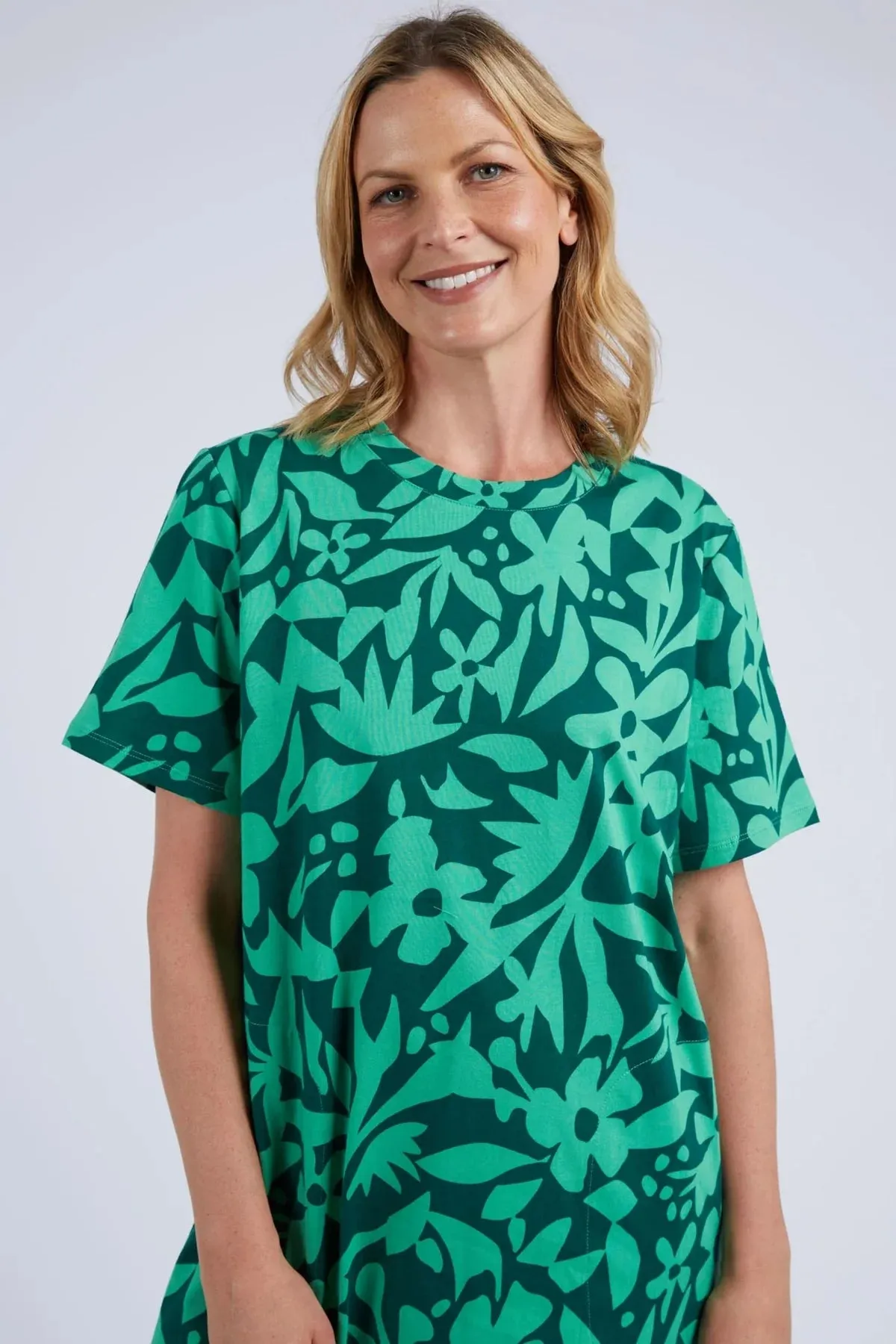 Stencil Foral Tee Dress in Green Briar