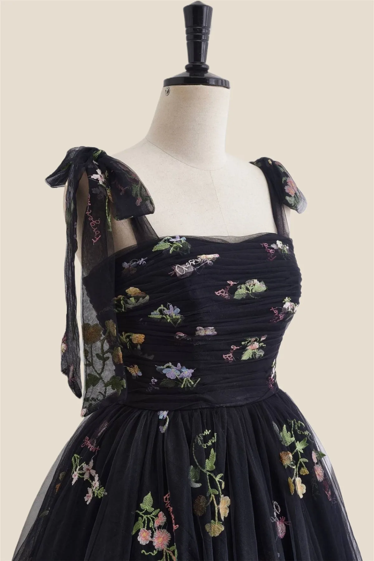 Straps Black Floral Ruched Tulle Short Dress