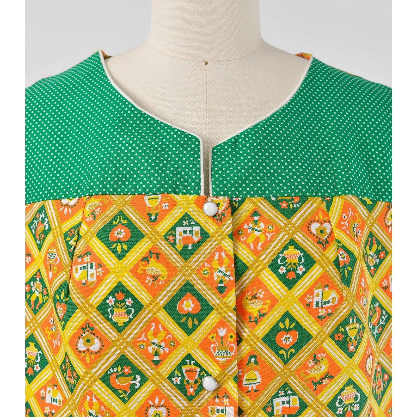 Vintage 60s Novelty Print Cotton Blend Folk Art Mod Smock Dress Yellow Green size M