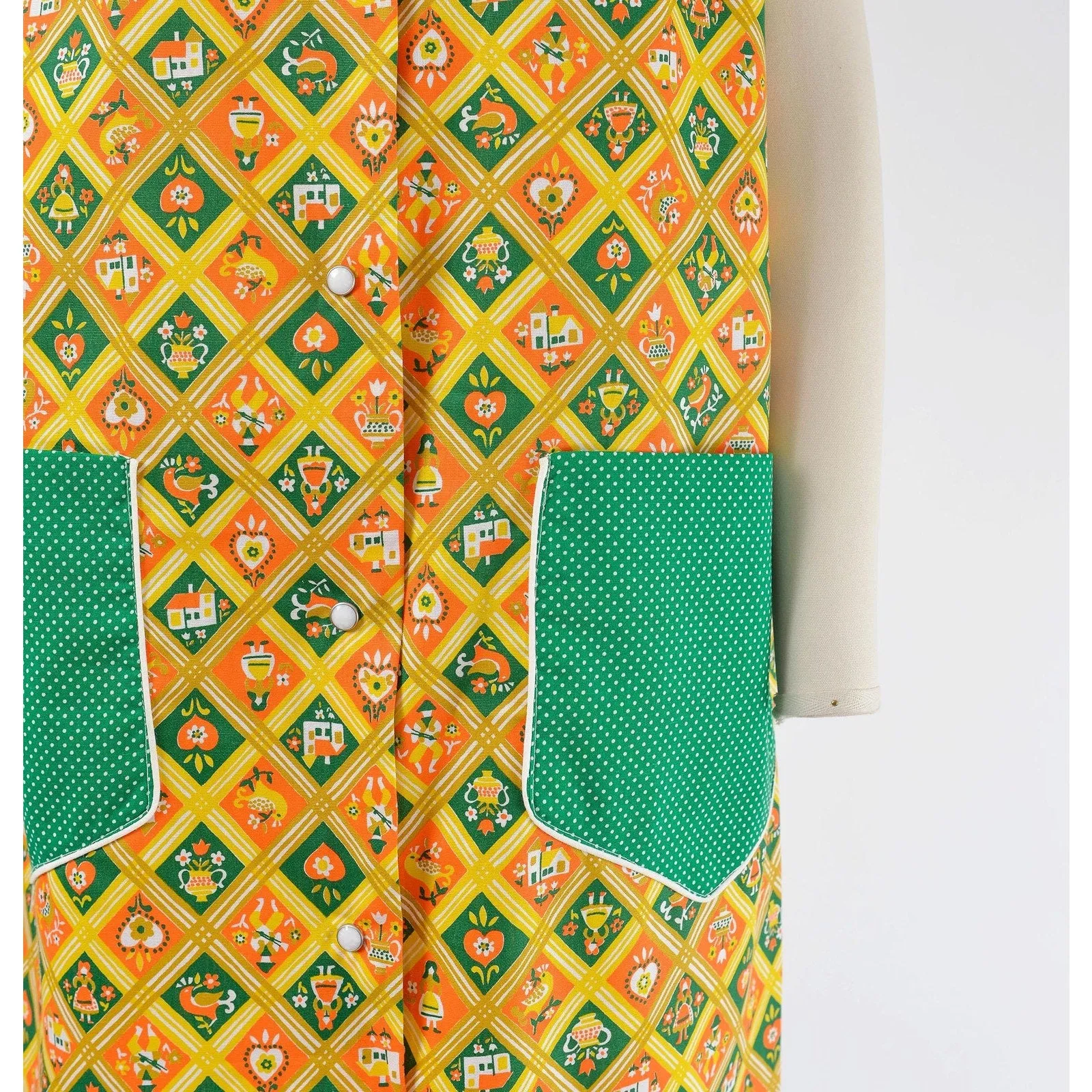 Vintage 60s Novelty Print Cotton Blend Folk Art Mod Smock Dress Yellow Green size M