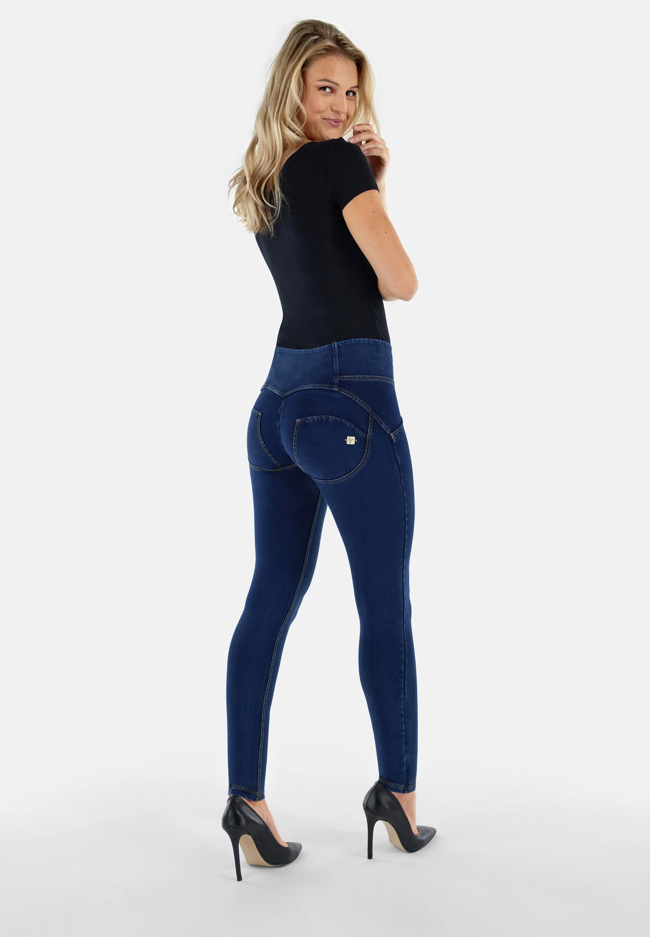 (WRUP1MC002-J0Y) WR.UP® MID-WAIST SKINNY-FIT BLUE PANTS IN STRETCH DENIM