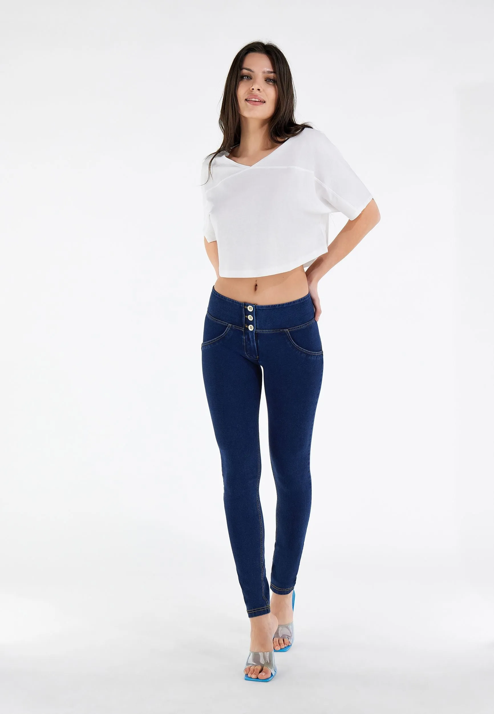 (WRUP1MC002-J0Y) WR.UP® MID-WAIST SKINNY-FIT BLUE PANTS IN STRETCH DENIM