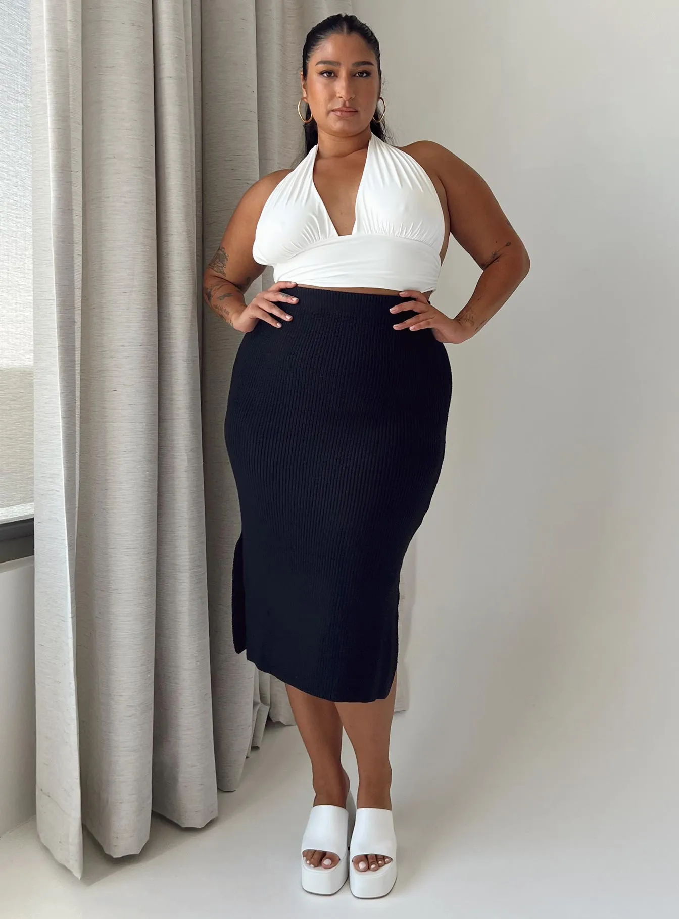 Zanna Midi Skirt Black Curve